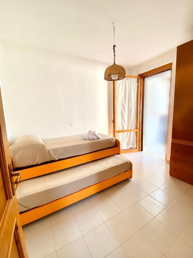 Adv Holiday House - Casa Vacanze San Cataldo  Buitenkant foto
